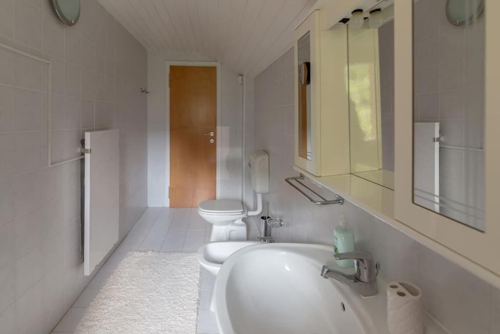 Private Green Getaway Bled Bagian luar foto