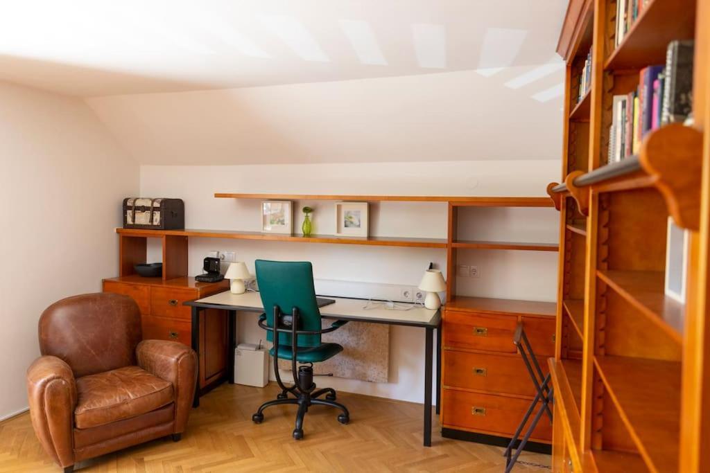 Private Green Getaway Bled Bagian luar foto