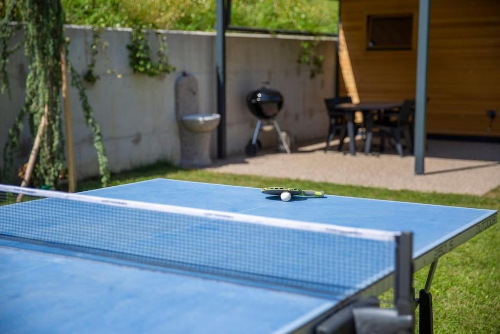 Private Green Getaway Bled Bagian luar foto
