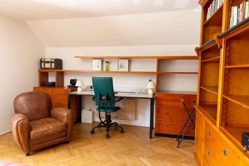 Private Green Getaway Bled Bagian luar foto
