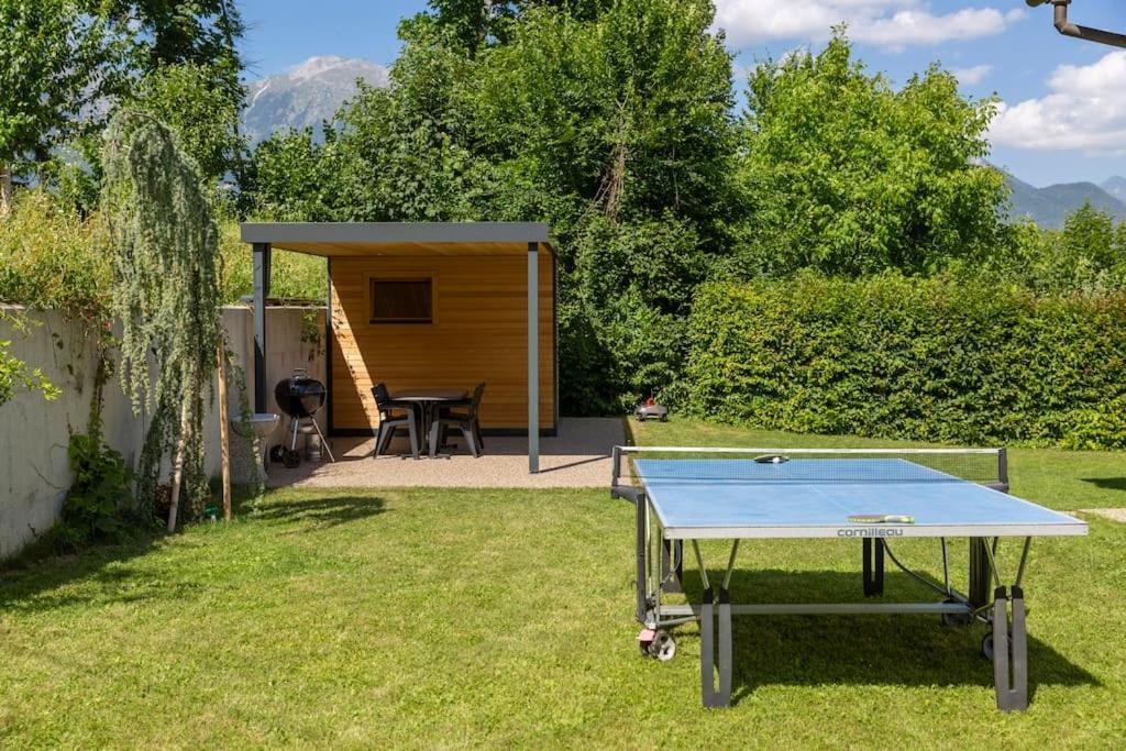 Private Green Getaway Bled Bagian luar foto